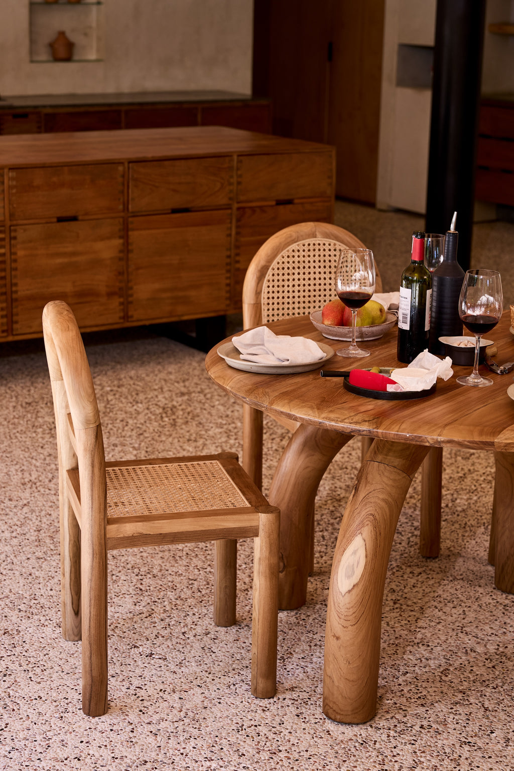 Archie Round Dining Table