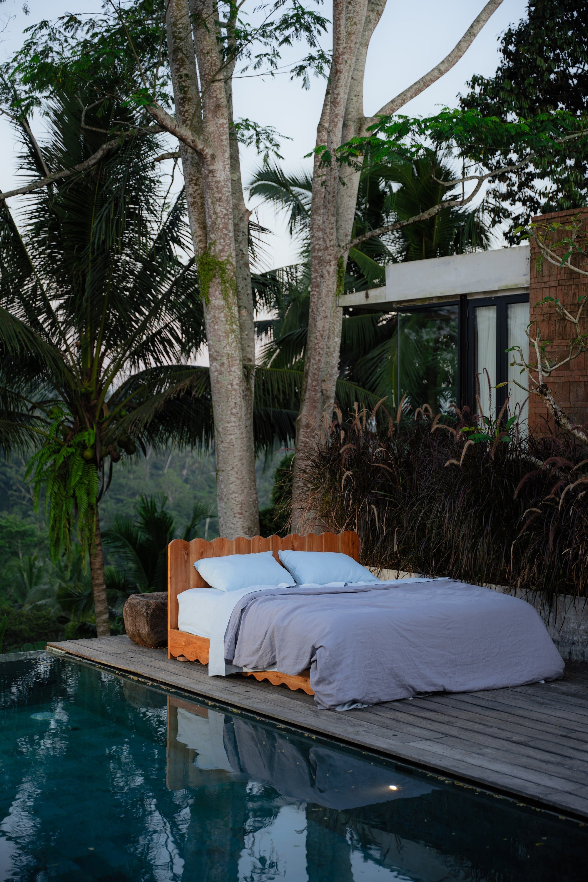 La Siesta Bed - Slat Base